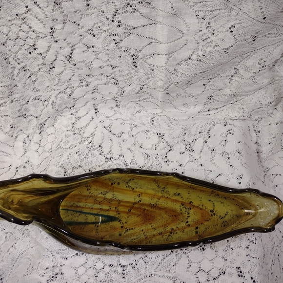 Hand blown Sooner Glass swirled art Leaf - Picture 5 of 8